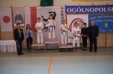 37 medali karateków