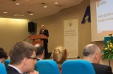 Minister poucza, rozwiązań nie pokazuje