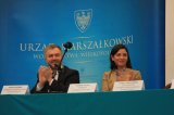 Minister poucza, rozwiązań nie pokazuje