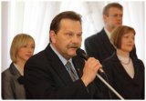 Po przyjęciu uchwał, gratulowano odznaczeń
