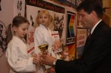 16 medali krzyskich karateków