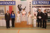 16 medali krzyskich karateków
