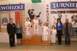 16 medali krzyskich karateków