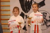 16 medali krzyskich karateków