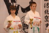 16 medali krzyskich karateków