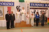 16 medali krzyskich karateków
