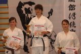 16 medali krzyskich karateków