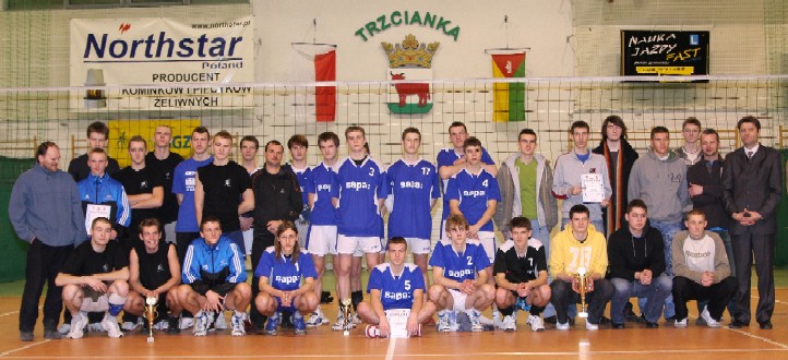  - zasluzyli_na_puchar_23.03._2009.jpg
