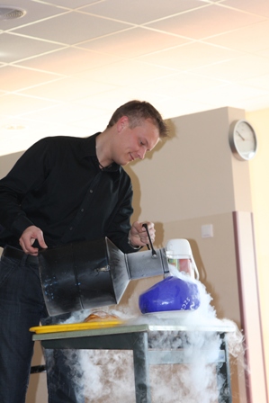  - nauki_scisle_nie_musza_wiac_nuda_23.04.2010.jpg