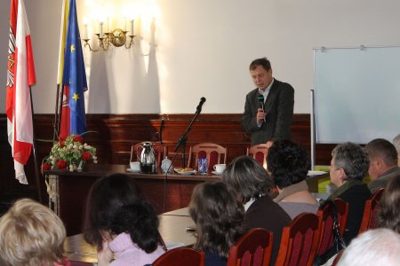  - organizacjom_pozarzadowym_bedzie_latwiej_2_14.10.2010.jpg