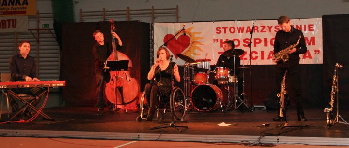- panorama_koncert_goracych_serc_12.11.2010.jpg - panorama_koncert_goracych_serc_12.11.2010.jpg
