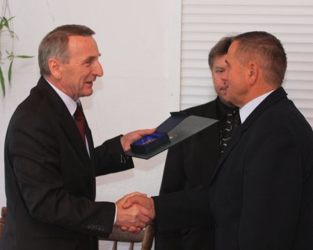  - swietowali_i_nagradzali_17.12.2010.jpg