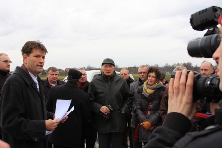  - kolejna_wstega_przecieta_1_20.12.2011.jpg
