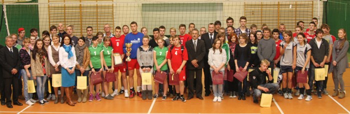  - panorama_czarnkowskie_druzyny_zdominowaly_turniej_08.11.2011.jpg