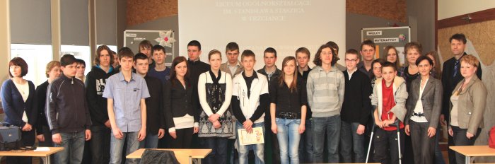 - panorama_matematycy_na_start_15.04.2011.jpg - panorama_matematycy_na_start_15.04.2011.jpg