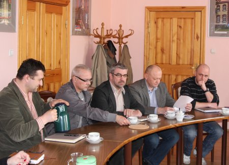 - remont_wiaduktu_blisko__droga_musi_poczekac_08.04.2011.jpg