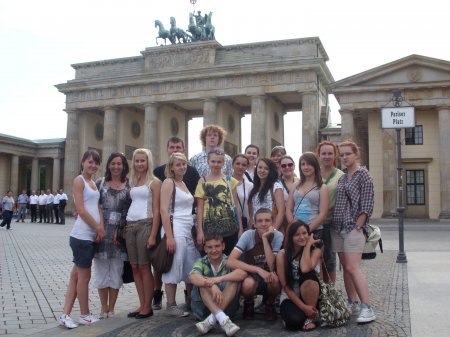  - uczniowie_Sienkiewiczowki_w_Berlinie_20.06.2011.jpg