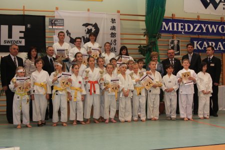  - udany_turniej_karate_28.04._2011_3.jpg