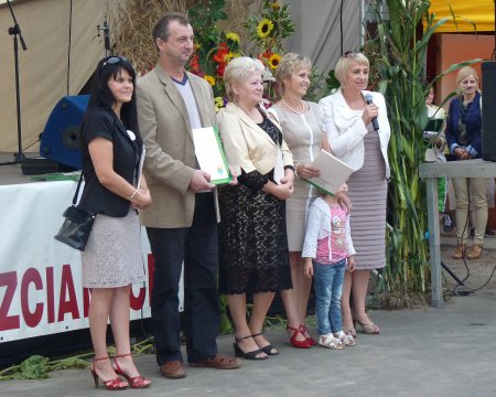 - lokalna_grupa_dzialania_na_dozynkach_07.09.2012_2.jpg - lokalna_grupa_dzialania_na_dozynkach_07.09.2012_2.jpg