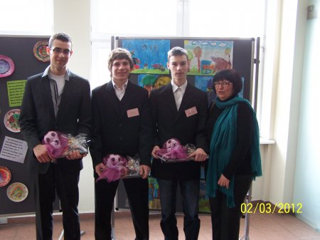  - maja_sie_czym_pochwalic_1_19.04.2012.jpg
