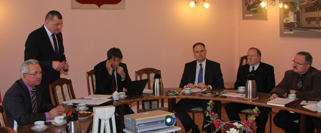 - panorama_kolej_bodzcem_wspolpracy_07.12.2012.jpg - panorama_kolej_bodzcem_wspolpracy_07.12.2012.jpg