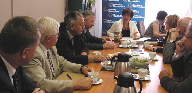 - panorama_poslanka_informuje_11.09.2012.jpg - panorama_poslanka_informuje_11.09.2012.jpg