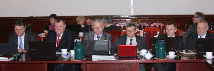 - panorama_pouczen_nie_bedzie_02.03.2012.jpg - panorama_pouczen_nie_bedzie_02.03.2012.jpg