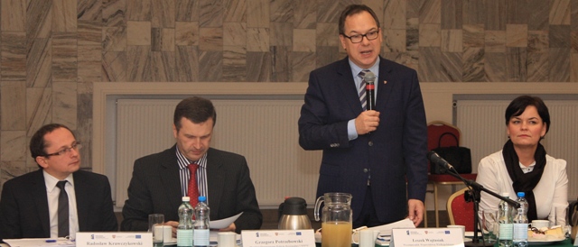  - panorama_powiat_dobrze_inwestuje_22.11.2012.jpg
