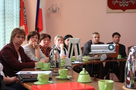  - szkoly_musza_zaczac_oszczedzac_11.05.2012.jpg