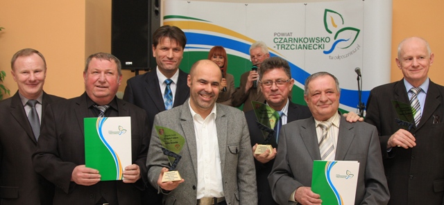 - panorama_dziekowali_za_sportowe_osiagniecia_27.03.2013.jpg - panorama_dziekowali_za_sportowe_osiagniecia_27.03.2013.jpg