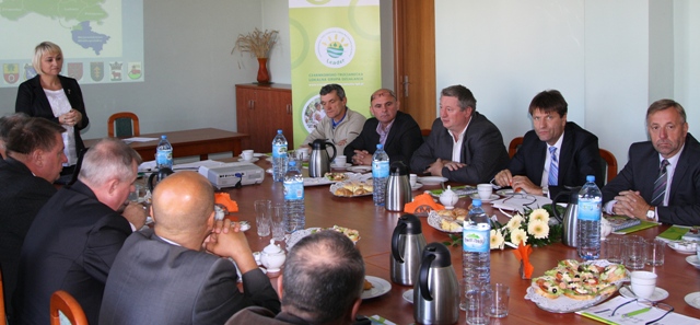  - panorama_nowe_rozdanie__nowa_strategia_11.10.2013.jpg