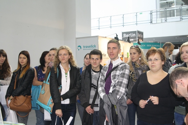  - panorama_powiat_na_targach_25.10.2013.jpg