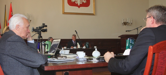  - panorama_sprawozdania_zdominowaly_sesje_28.03.2013.jpg
