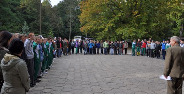  - panorama_z_mapa_i_kompasem_przez_gorajskie_ostepy_21.10.2013.jpg