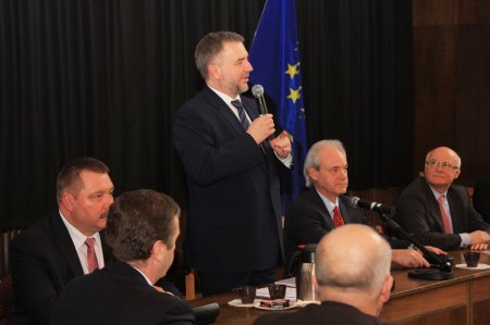  - marszalek__chce_dzielic_sprawiedliwiej_06.03.2014.jpg