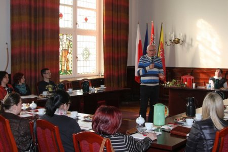 - przeciw_prostytucji_nieletnich_21.03.2014.jpg - przeciw_prostytucji_nieletnich_21.03.2014.jpg