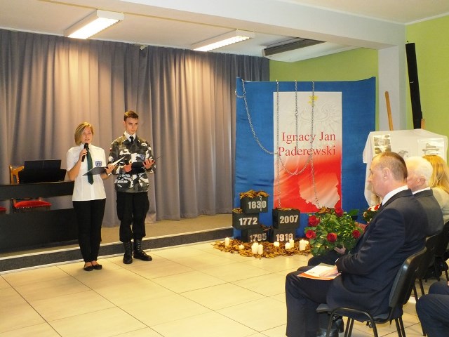 - 2_dzien_patrona_w_edukacji_lubasz2015.jpg - 2_dzien_patrona_w_edukacji_lubasz2015.jpg