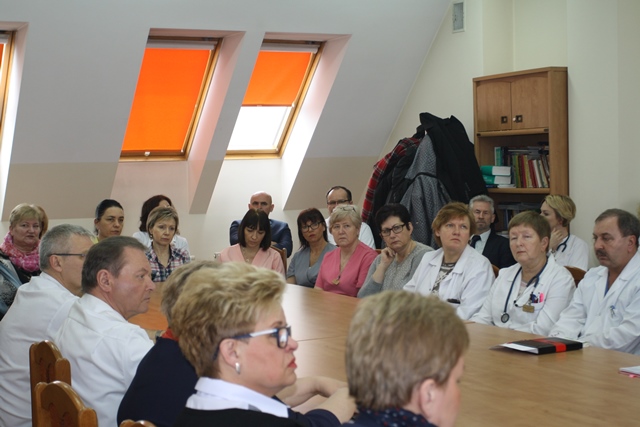- spotkanie_zarzadu_powiatu_z_pracownikami_szpitala__0283.jpg - spotkanie_zarzadu_powiatu_z_pracownikami_szpitala__0283.jpg